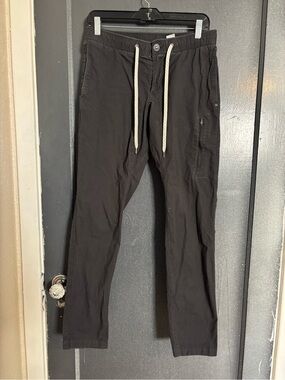 Vuori charcoal Joggers